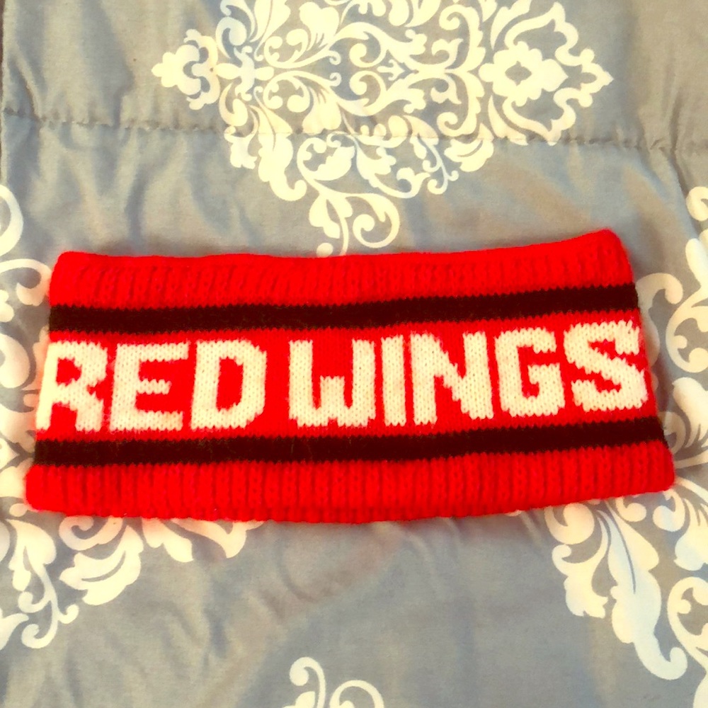 Vintage Detroit Redwings Winter Headband